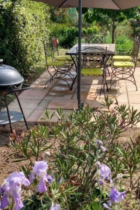 Spacieuse Villa Avec Jardin A Deux Pas Du Centre Aups Kültér fotó